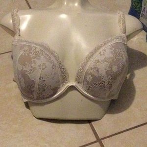 Cacique bra 44B
